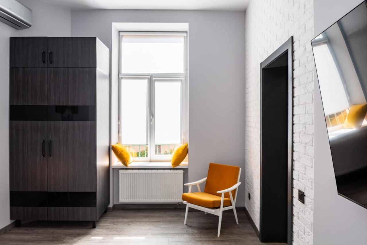 Stylish Apartment In The Center ลวีฟ ภายนอก รูปภาพ