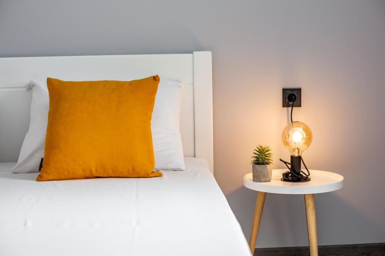Stylish Apartment In The Center ลวีฟ ภายนอก รูปภาพ