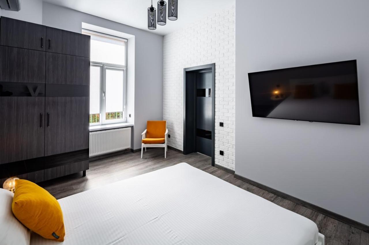 Stylish Apartment In The Center ลวีฟ ภายนอก รูปภาพ